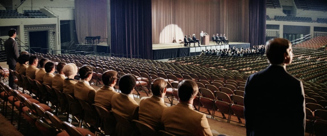 Close Encounters of the Third Kind frame 1