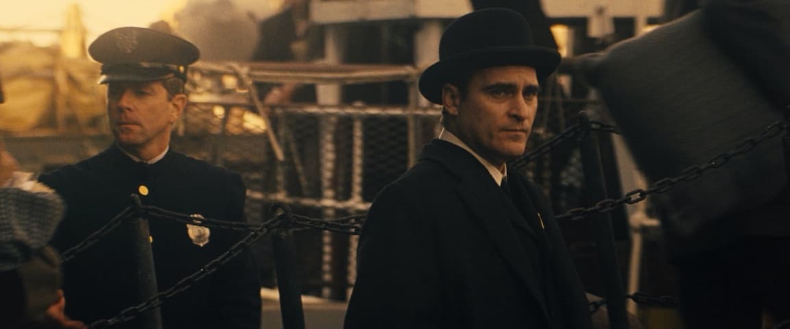 The Immigrant frame 1