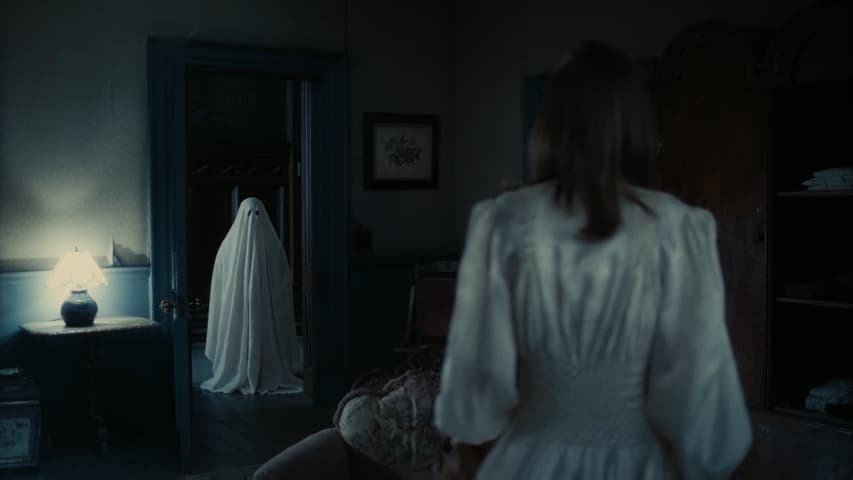 Dark Shadows frame 1