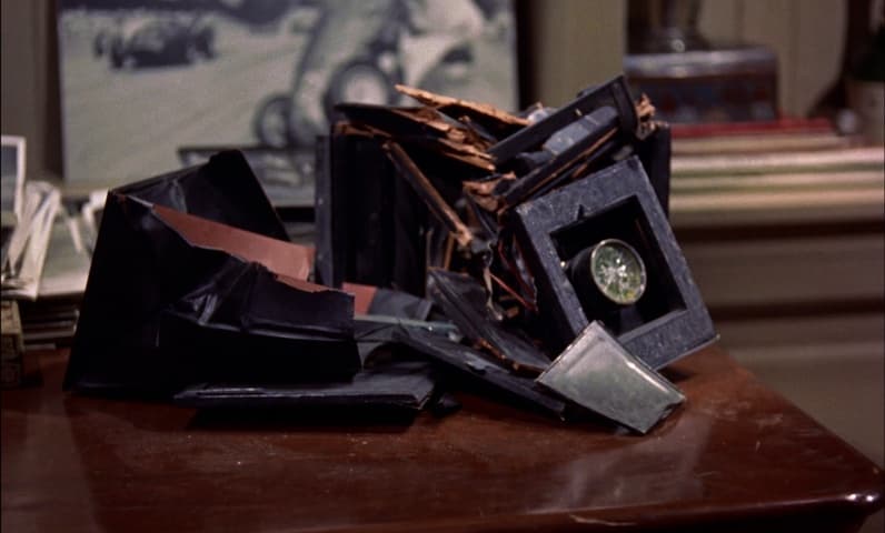 Rear Window frame 1