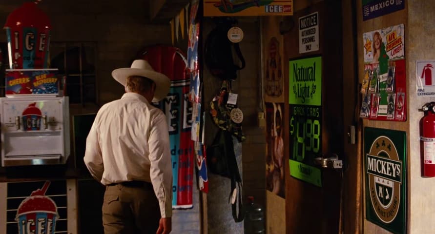 From Dusk Till Dawn, кадр 1