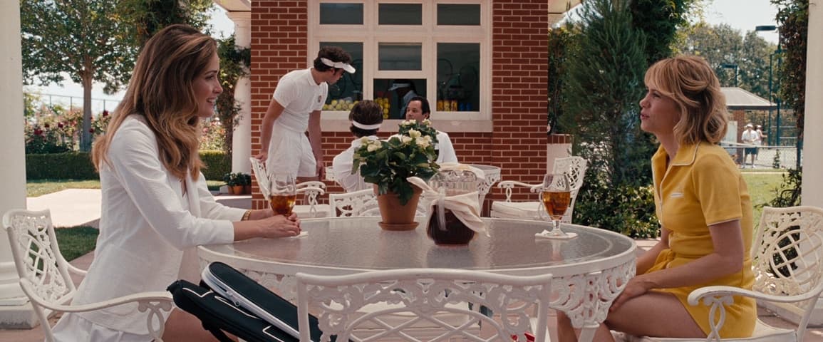 Bridesmaids, кадр 3