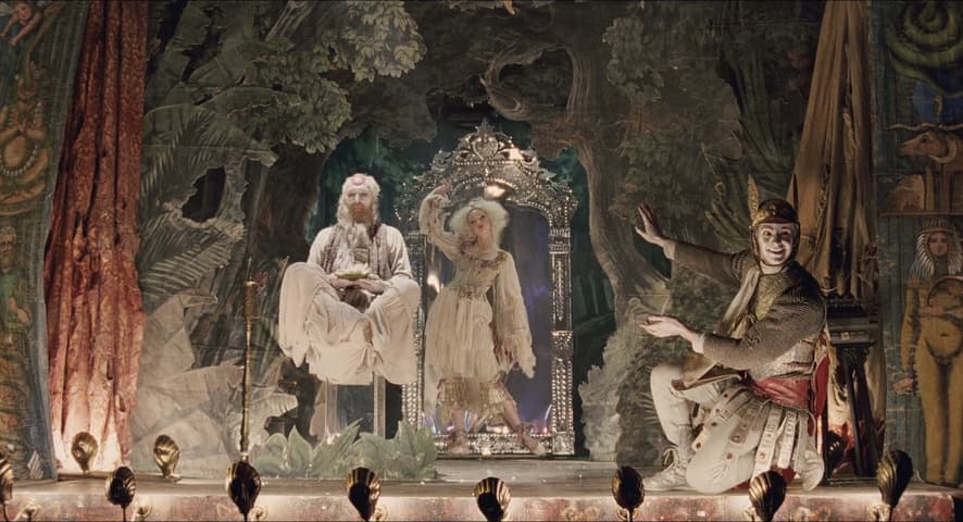 The Imaginarium of Doctor Parnassus frame 2