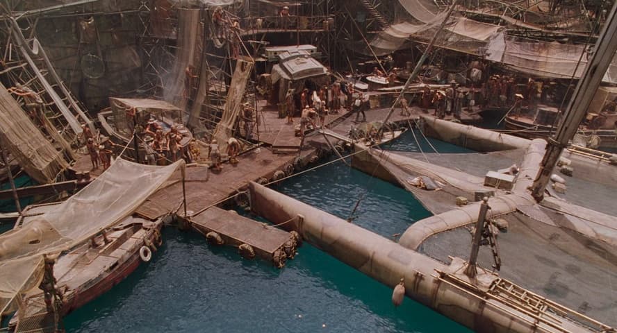 Waterworld, кадр 3