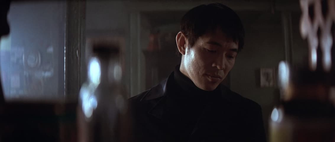 Kiss of the Dragon frame 4