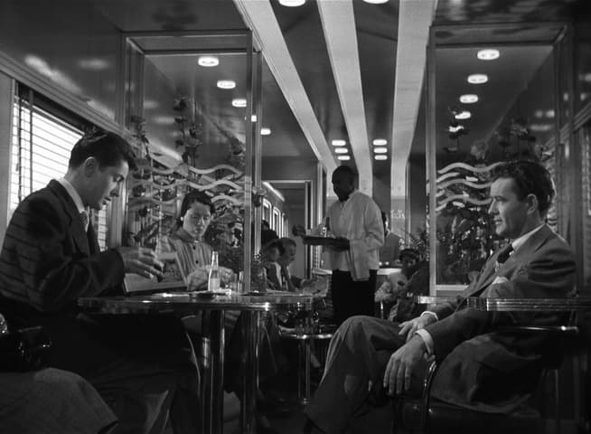 Strangers on a Train frame 1