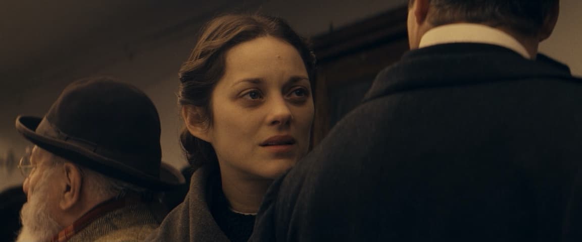 The Immigrant frame 3