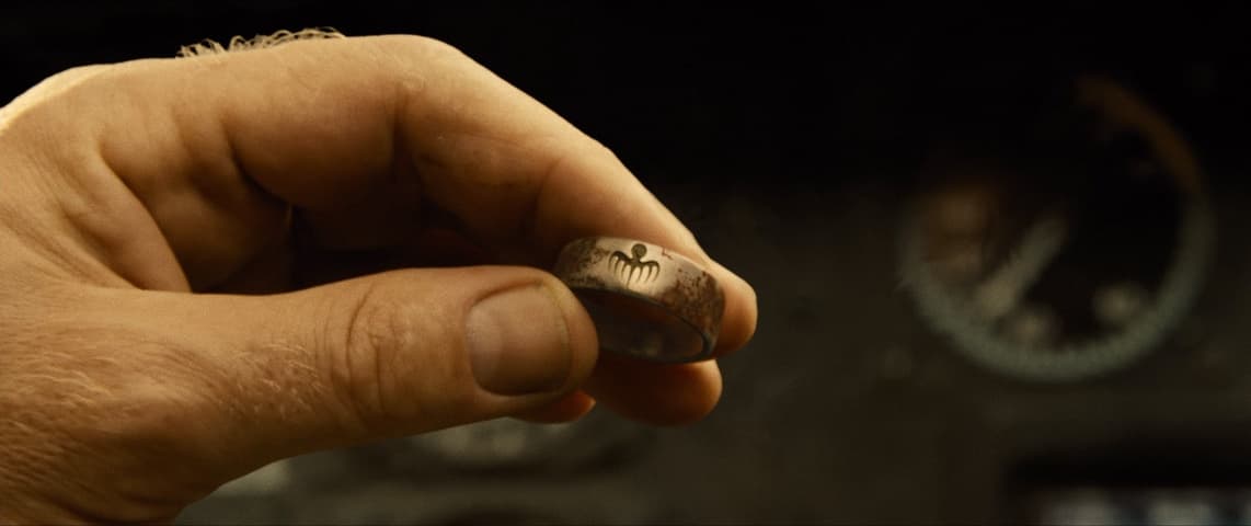 Spectre frame 3