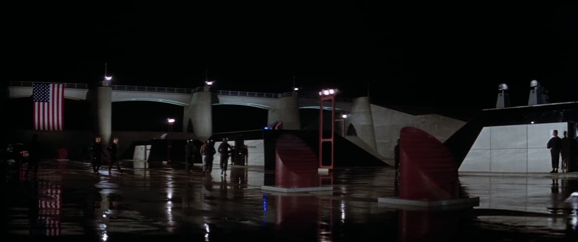 Escape from New York frame 3
