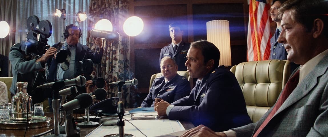 Close Encounters of the Third Kind frame 4