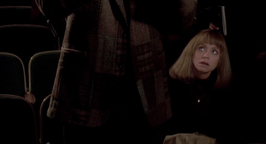 Death Becomes Her frame 4