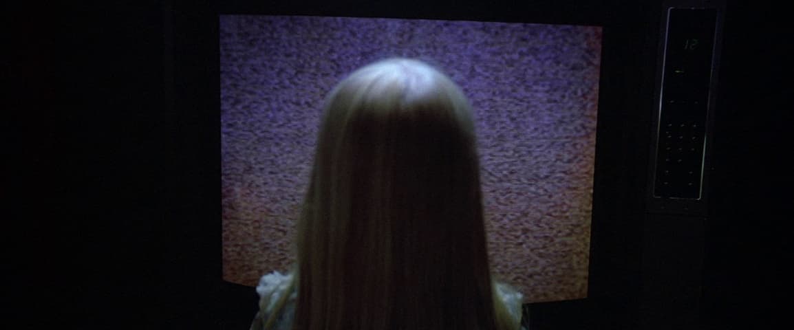 Poltergeist frame 3