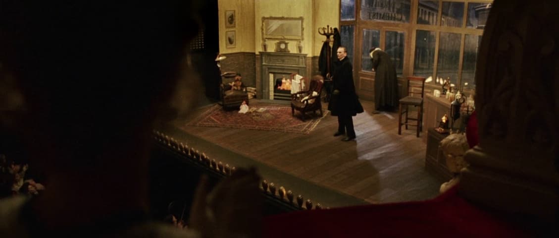 Finding Neverland frame 4