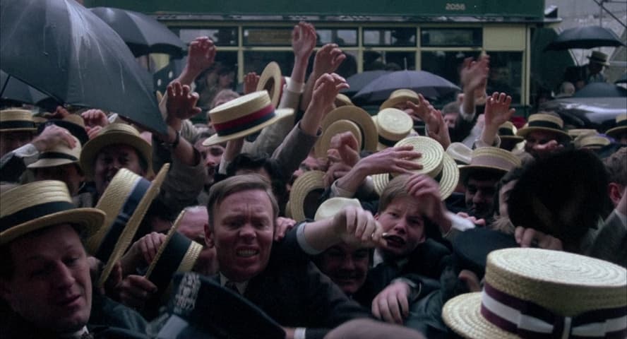 Valentino frame 1