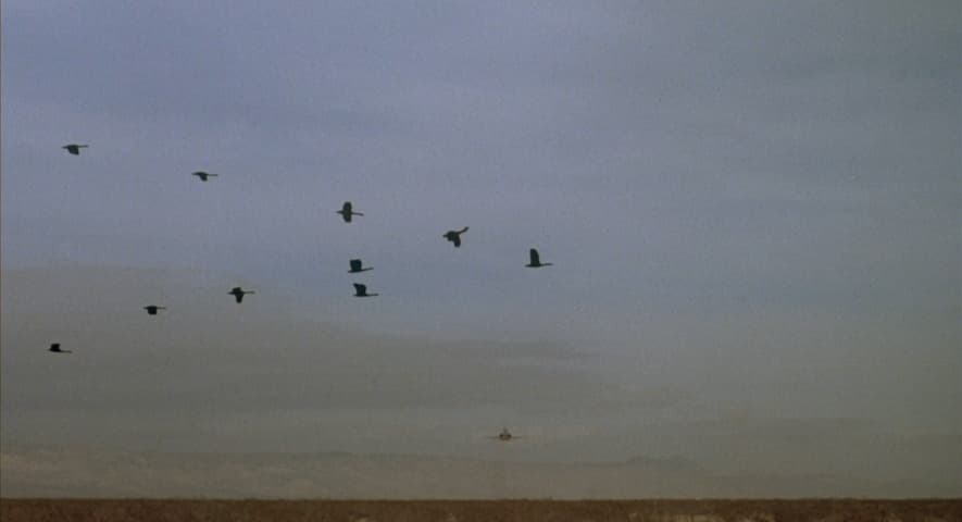 Hot Shots! frame 4