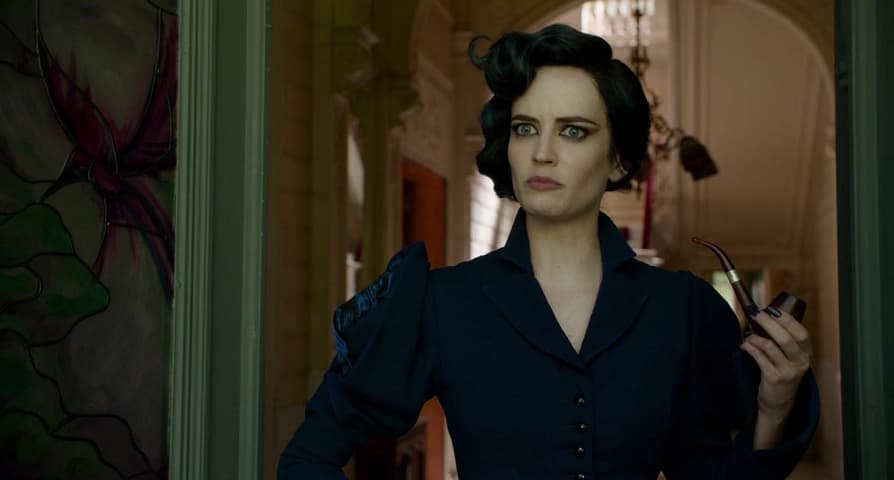 Miss Peregrine's Home for Peculiar Children frame 1