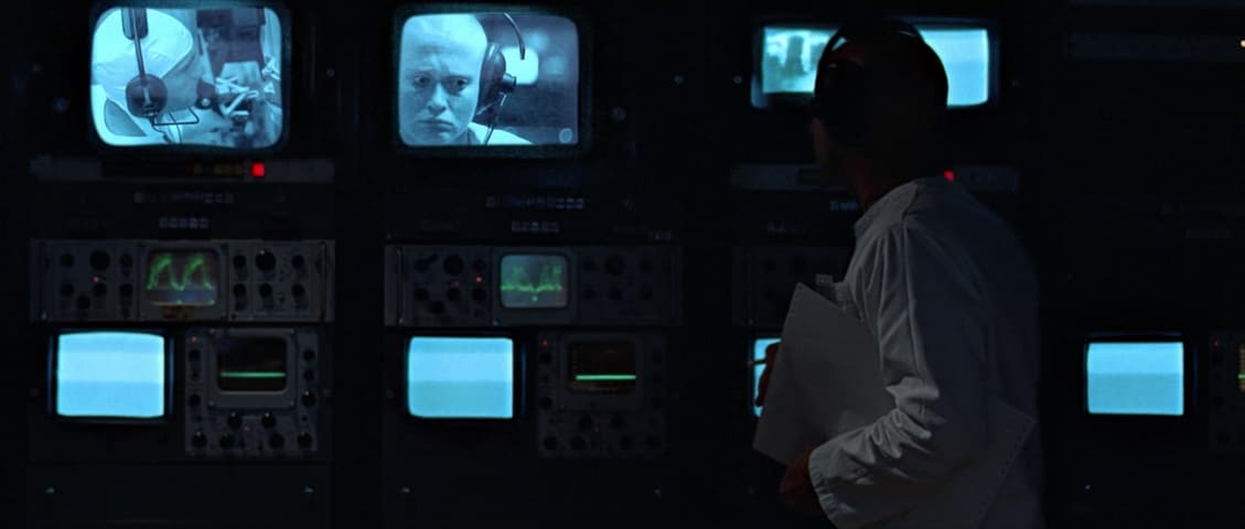 THX 1138, кадр 2