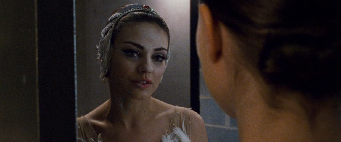 Black Swan frame 3