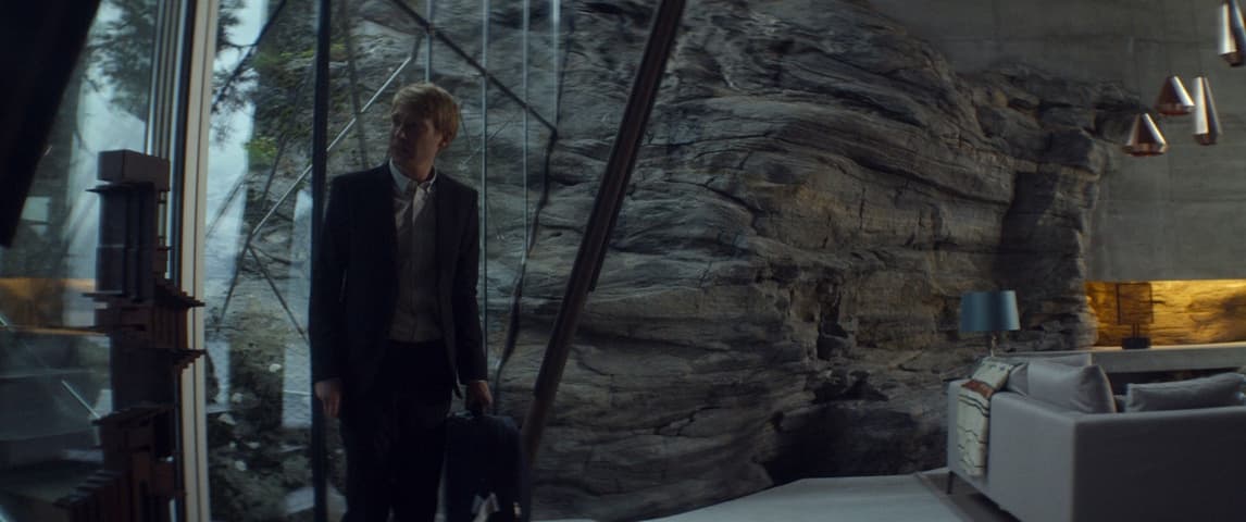 Ex Machina frame 3