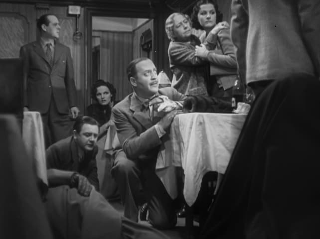 The Lady Vanishes frame 4