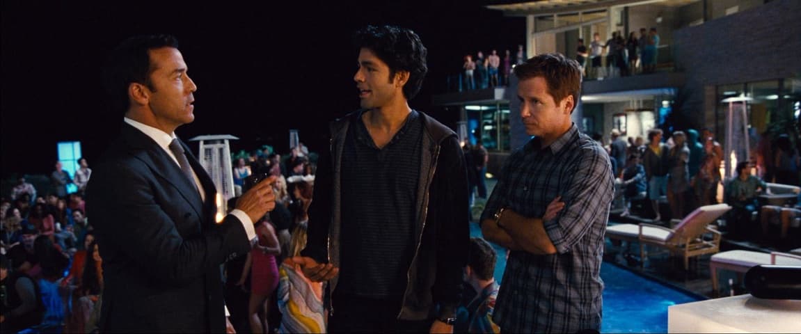 Entourage frame 4