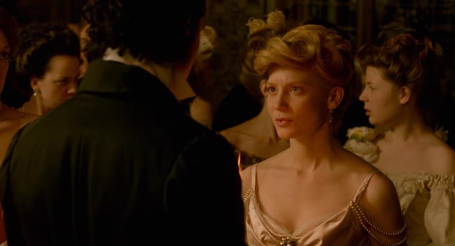 Crimson Peak frame 3