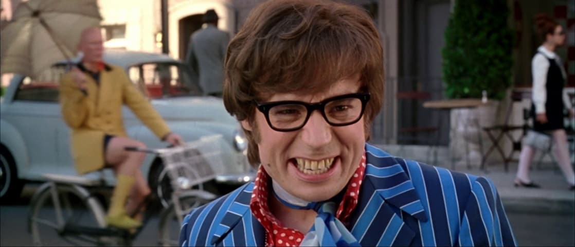 Austin Powers: International Man of Mystery frame 3