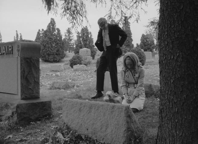 Night of the Living Dead frame 3