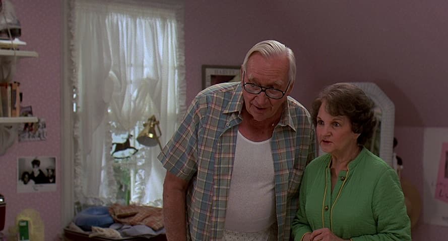 Sixteen Candles frame 3