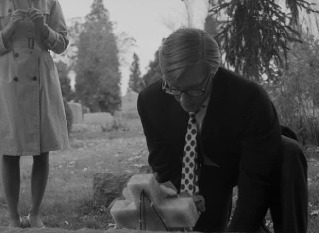 Night of the Living Dead frame 1